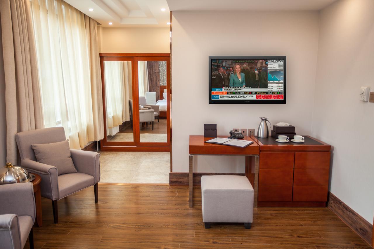 Resort World Terelj Hotel ウランバートル エクステリア 写真